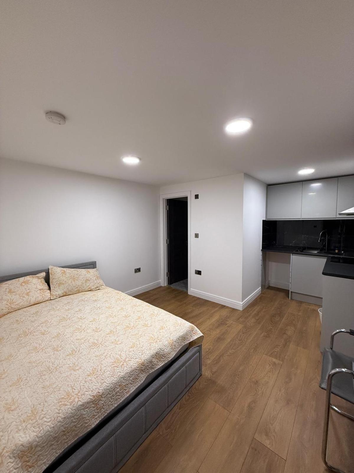 Guest Suite In Waterlooville Exteriör bild